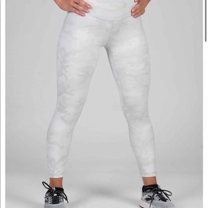 The Mystique Legging-23”-White